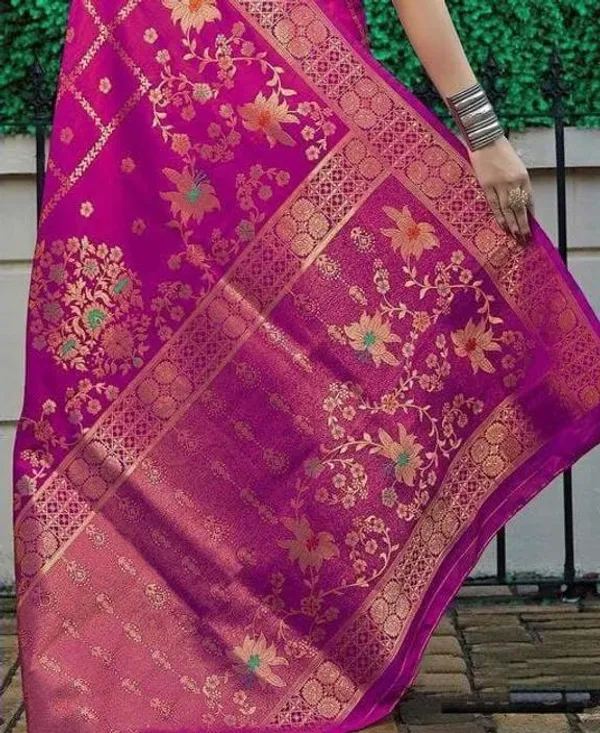 Purple_Embellished_Banarasi_Jacquard_Saree_(Purple)